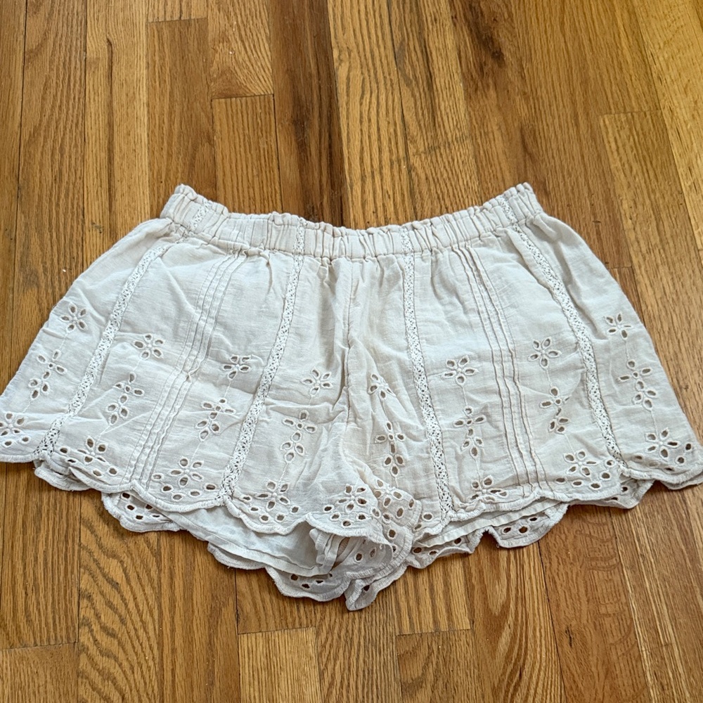 American Eagle Outfitters Cream Eyelet High Waist Shorts
